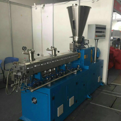 雙螺桿擠出機